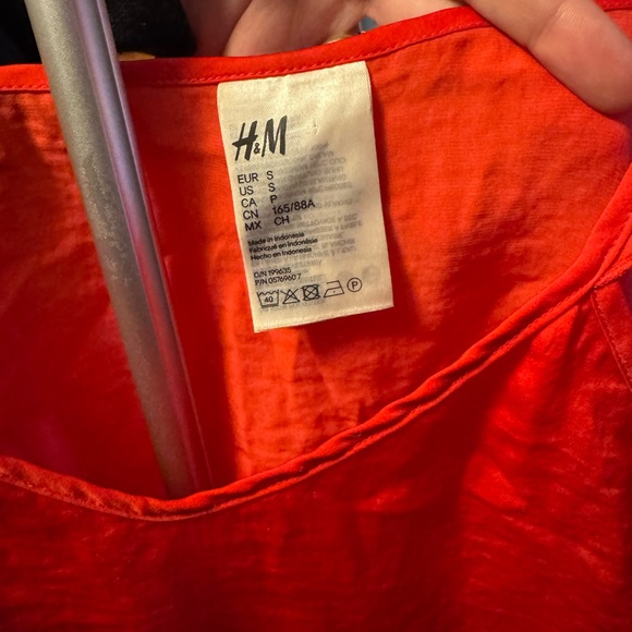 H&M Red Ruffle Strap Tank Top Size Small - Picture 3 of 7